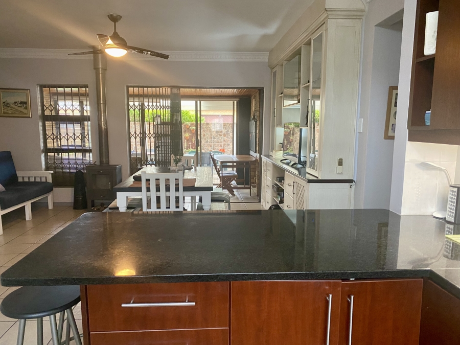 3 Bedroom Property for Sale in Sonstraal Heights Western Cape